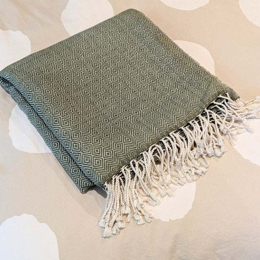 Handwoven cotton throw green